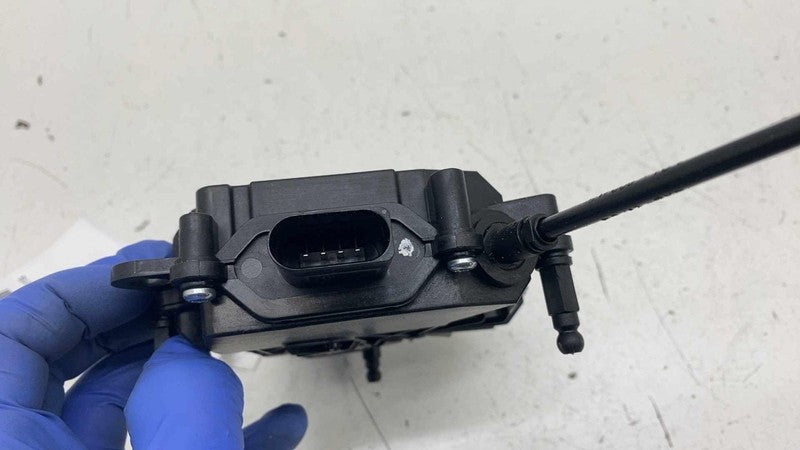 DK62-404C10-AB ⭕ 14-17 Range Rover Sport Rear Trunk Tailgate Lock Latch Actuator DK62-404C10-AB