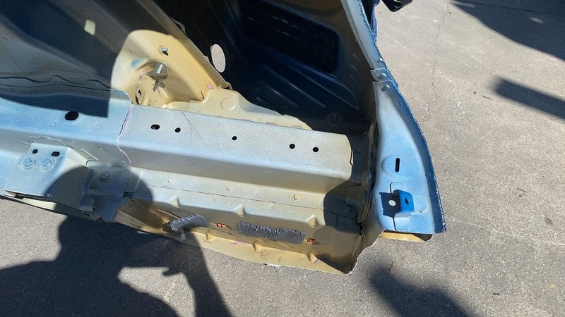 ⭕2021-2023 Tesla Model 3 Rear Right Quarter Panel Structural Frame Cut