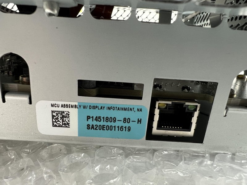 1447934 00 E ⭕16-20 Tesla Model S X Media Control MCU Infotainment & Speedometer 1451809-80-H