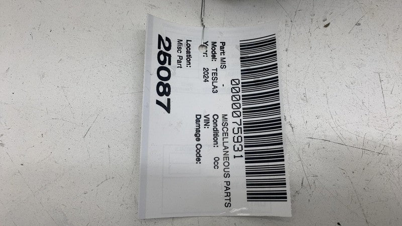 171253401D ⭕ 24-25 Model 3 Front Windshield Wiper Cowl Screen Underhood Trim 1712493-01-D