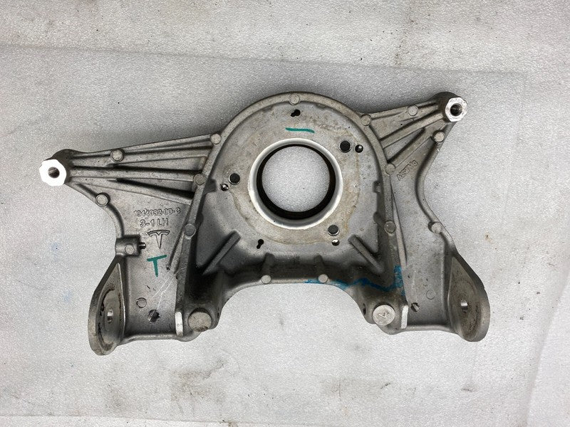 1044032 00 C ⭕ 2017-2023 Tesla Model 3 Front Side Upper Strut Mount Bracket Left 1044032-00-C