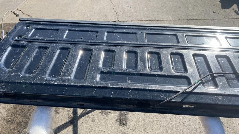 2015-2019 CHEVY SILVERADO 1500 TRUNK LID TAILGATE W/ CAMERA OEM Lid Bl