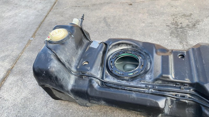 68068728AH ⭕ 2007-2018 Jeep Wrangler JK Fuel Tank 4 Door 22.5 Gallon OEM 68068728AH Damaged