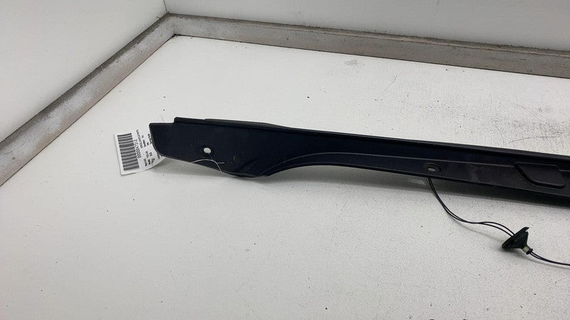 104159400D 2016-2023 Tesla Model X Rear Right Trunk Liftgate Door Pinch Sensor 1041594-00-D