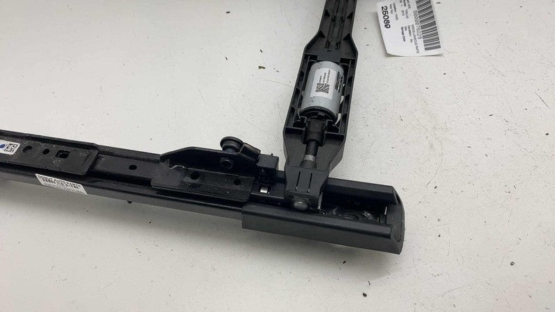 ⭕ 17-23 Model 3 Front Right 1st Row Seat Adjuster Motor Rail Track 111
