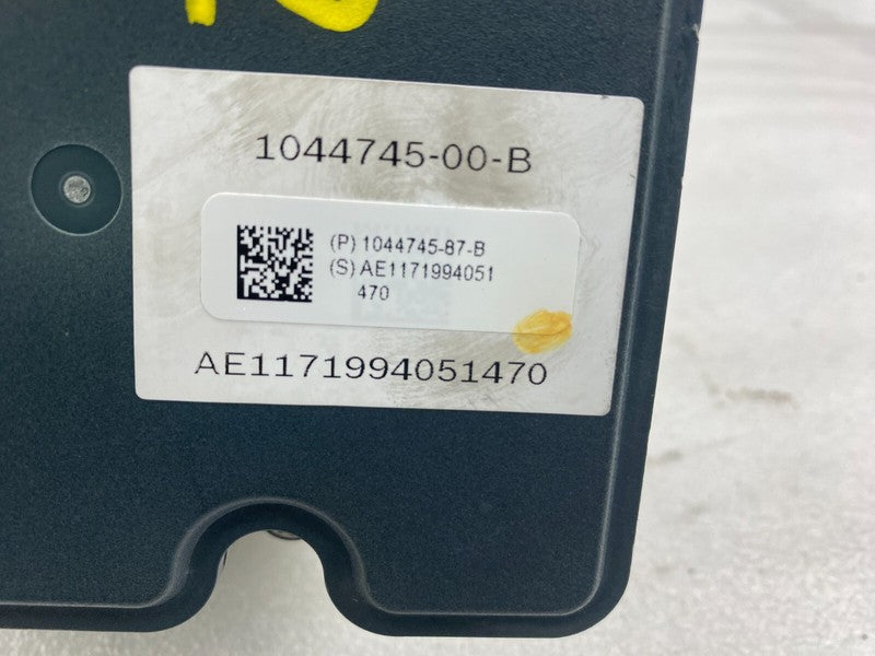 1044745 00 B ⭕ 2017-2023 Tesla Model 3 M3 Antilock Brake System ABS Pump Module 1044745-00-B