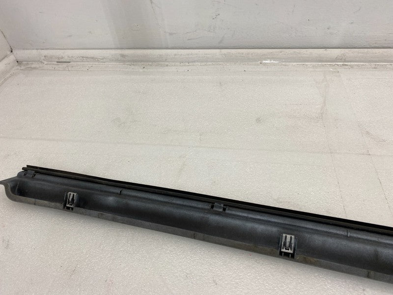 101221700F 12-23 Model S Right Rocker Panel Scuff Plate Molding w/ Rubber Seal 1012217-00-F
