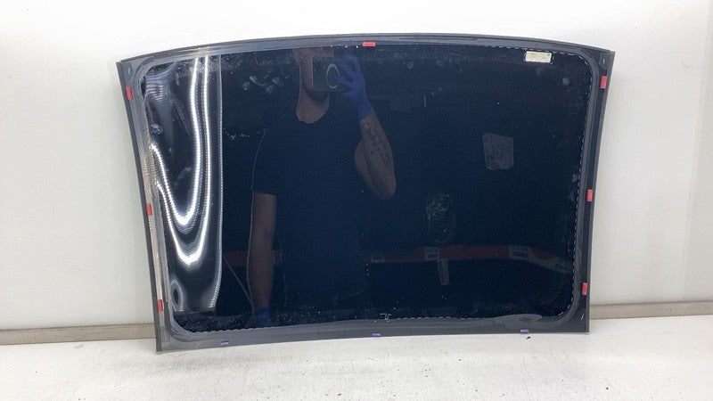 1086927-00-D 2017-2020 Tesla Model 3 Front Middle Panoramic Sun Moon Roof Window Glass OEM