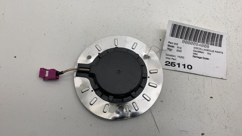 ⭕ 2025 Rivian R1S Rear Tailgate GNSS Antenna Control Module Unit PT006