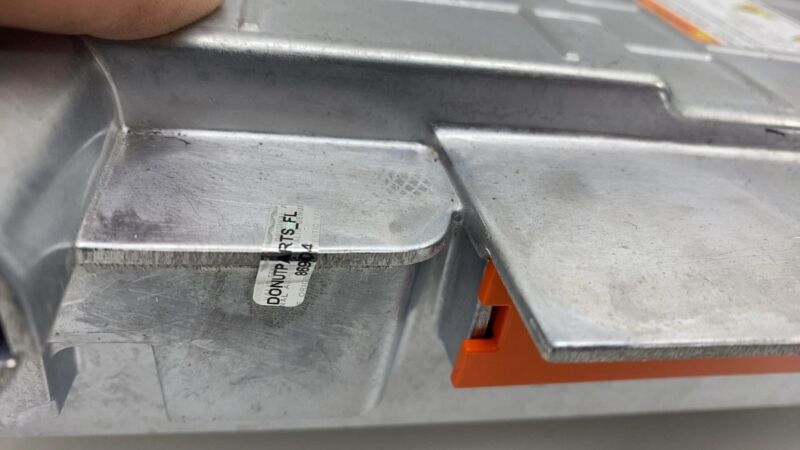 1048910 00 A 2012-2015 Tesla Model S MS 1-Phase High Voltage Junction Box Dual Motor Assembly