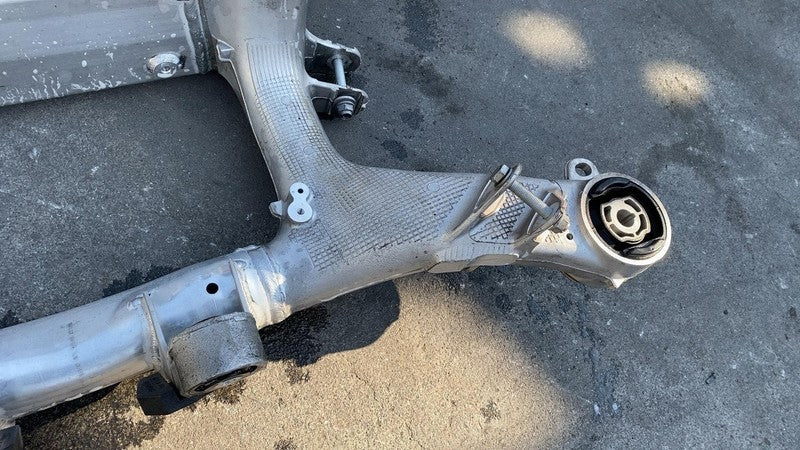 6861459-01 ⭕ 2018-2022 BMW 530e xDrive G30 Rear Suspension Subframe w/ Stabilizer Sway Bar