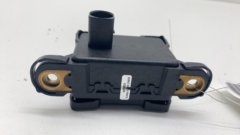 7P0907652 2011-2018 Porsche Cayenne S ESP Yaw Rate Stability Sensor Control Module Unit