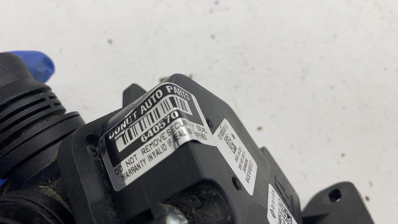 PT00446525D ⭕ 2025 Rivian R1S HVAC Heater Coolant Control Valve w/ Bracket OEM PT00446525-D