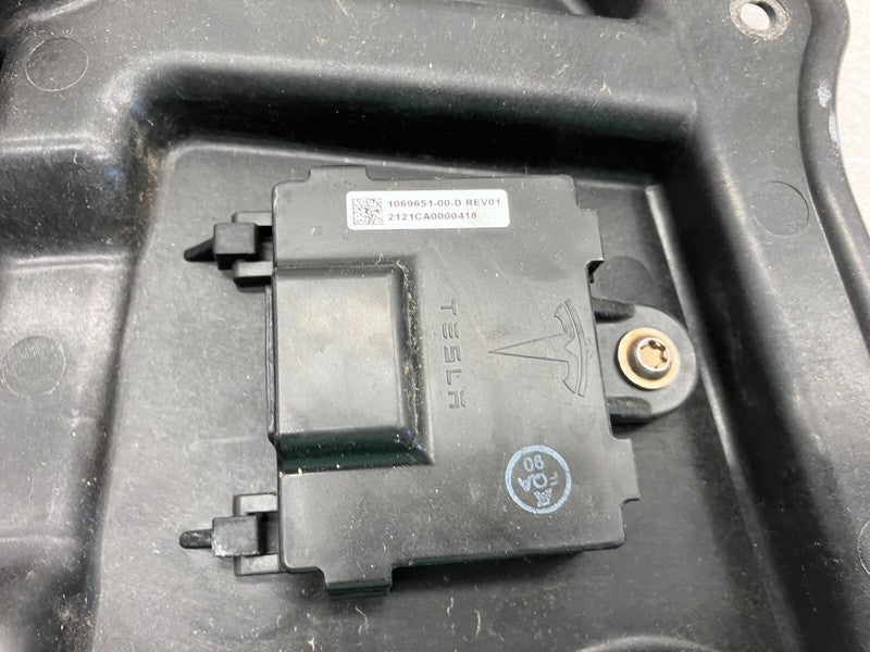 1069651-00-D ⭕ 2021-2024 Tesla Model S Front Right Closeout Panel w/ Door Controller & Sensor