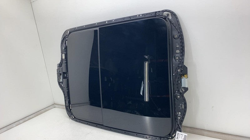 ⭕ 2017-2020 Maserati Levante Panoramic Sunroof Track Frame w/ Glass & 