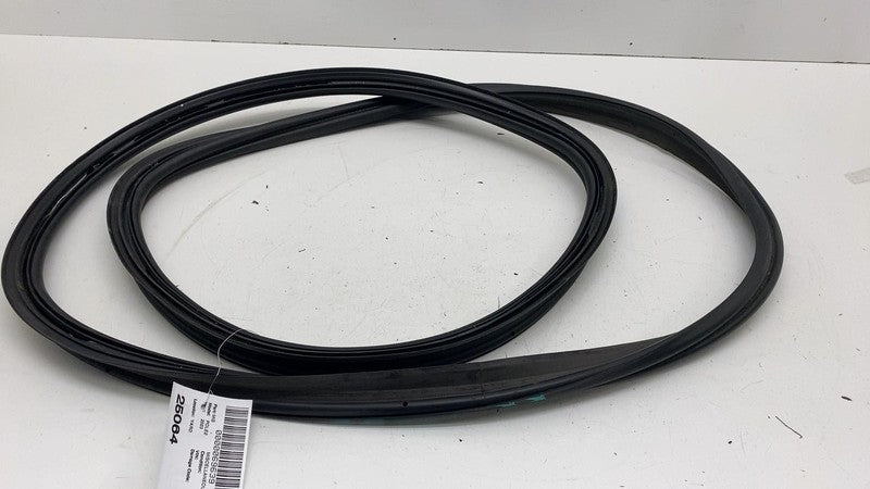 31662573 ⭕ 2021-2023 Polestar 2 Rear Trunk Tailgate Weatherstrip Rubber Seal OEM 31662573