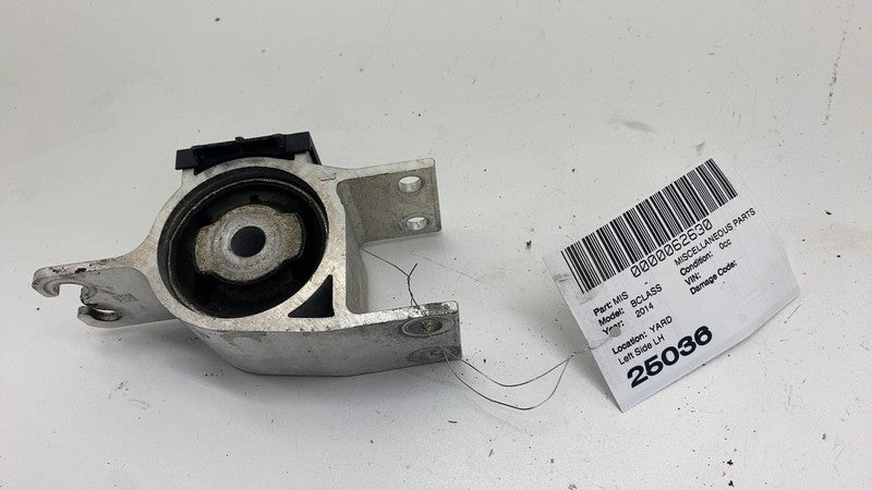 ⭕ 2014-2015 Mercedes-Benz B Electric Drive Front Linkage Control Arm Bushing