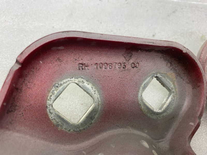 1098792-00 ⭕17-23 Model 3 Front Left/Right Bonnet Hood Hinge Closure Assist 1098792/1098793