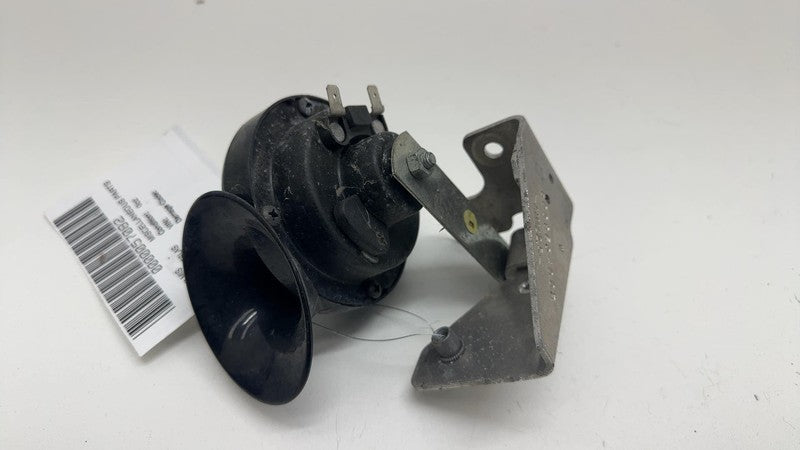 ⭕12-20 Model S Seger High Pitch Tone Horn 12V 510 Hertz w/ Bracket 600