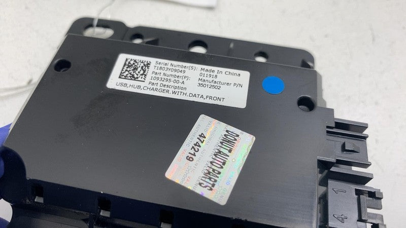 ⭕ 17-23 Model 3 Center Console Front USB Hub Charger Control Module 10