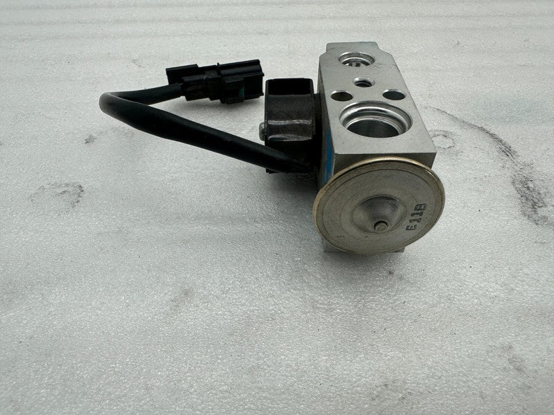 6008481 00 A ⭕ 12-20 Tesla Model S MS A/C Line TXV Evaporator Valve w/ Solenoid 6008481-00-A