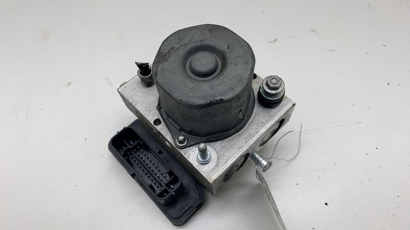 600636300C 2012-2015 Tesla Model S Hydraulic Control ABS Anti-Lock Brake System Pump Module
