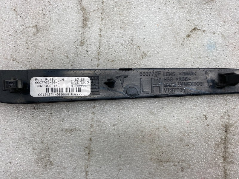 6007705 00 C ⭕ 12-20 Model S Rear Driver Side Bumper Lamp Reflector Light Left 6007705-00-C