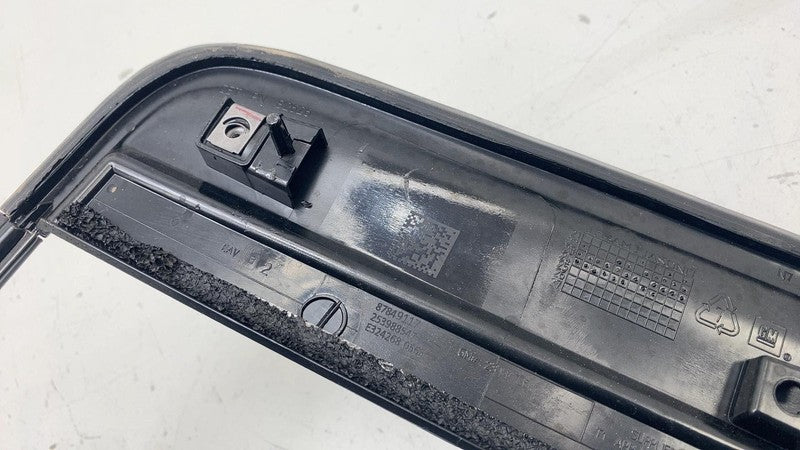 87849117 ⭕19-25 Chevrolet Silverado 1500 Rear Right Side Door Window Applique RH 87849117