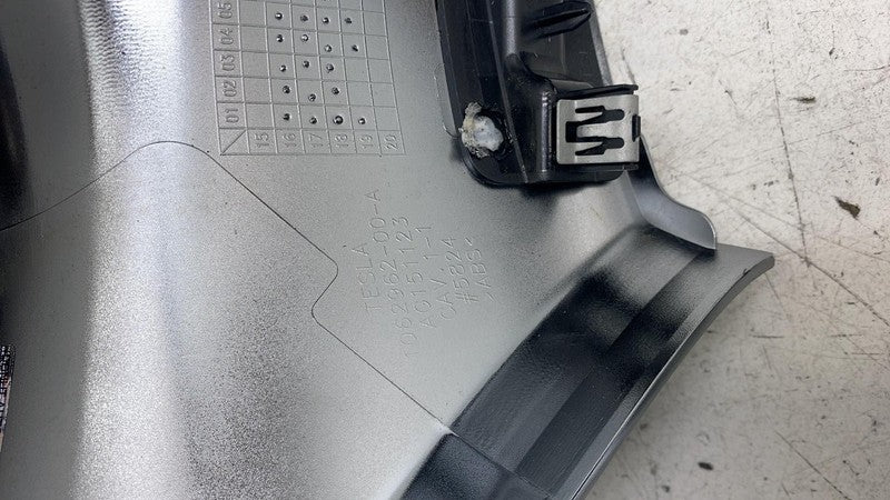 ⭕16-26 Model X SET of Rear Left & Right 2nd Row Seat Monopost Cover 10