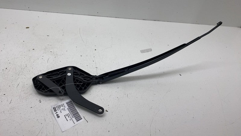 ⭕ 2023 2024 2025 Toyota Prius Front Passenger Side Windshield Wiper Ar