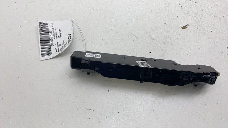 158560100E ⭕ 2020-2024 Tesla Model Y MY WiFi Bluetooth Antenna Control Module 1585601-00-E