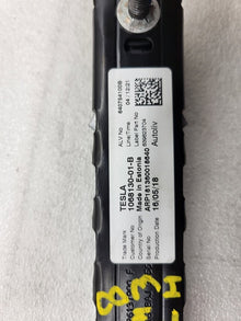 ⭕17-23 Tesla Model 3 Y Front 1st Row Left Seat Belt Height Adjuster 1068130-01-B