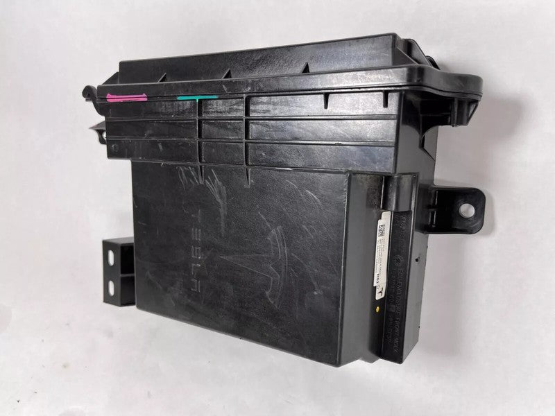 ⭕ 2016-2020 Tesla Model X Front Body Control Module Enclosure Box 2058