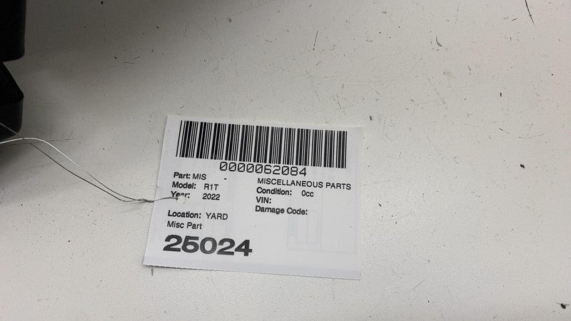 C100012129E ⭕2022-2024 Rivian R1T Front Right Gear Tunnel Trim Cover Panel Button C100012129