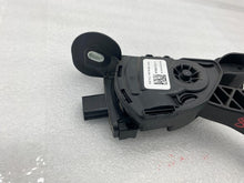 ⭕ 2012-2015 Tesla Model S Accelerator Throttle Pedal Assembly BE5C 9F836-AA OEM