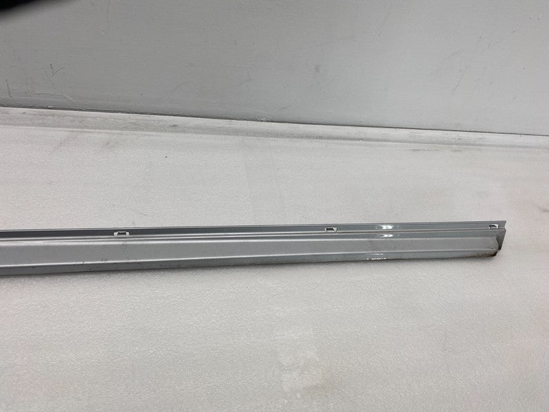101221700F ⭕ 12-23 Model S MS Right Rocker Panel Scuff Plate Molding w/ Seal 1012217-00-F