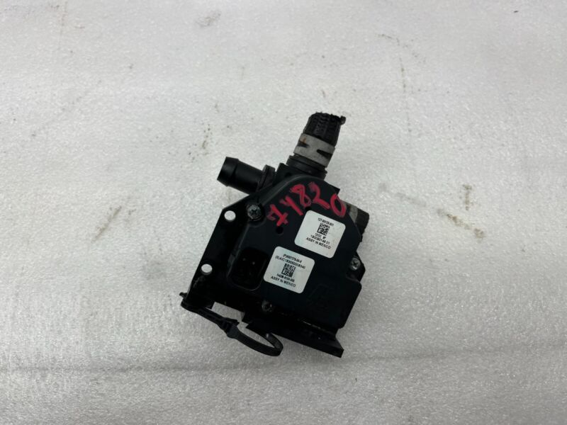 2012-2020 Tesla Model S X Coolant Pump Cooling Valve Actuator 4-Way 6007370-00-E