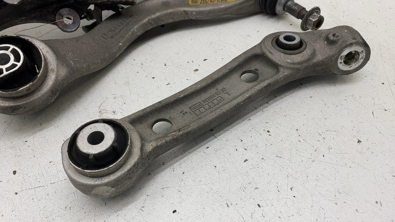 2018-2020 BMW 530e Front Left Spindle Knuckle w/ Upper & Lower Control