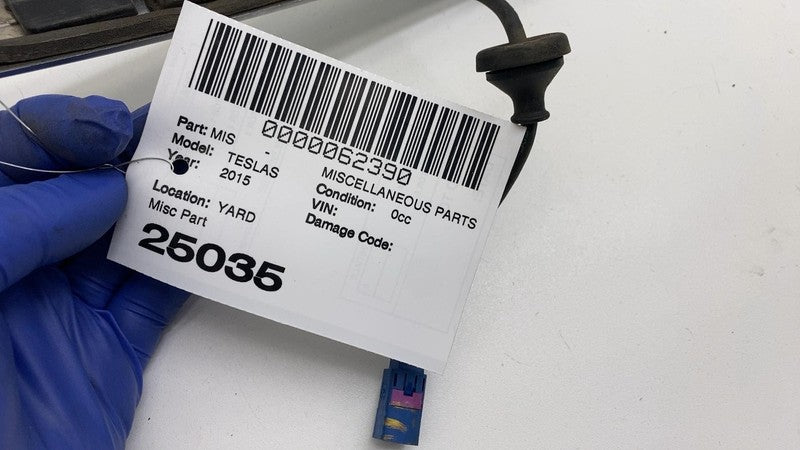 ⭕ 2012-2015 Tesla Model S Rear View Backup Camera w/ Liftgate Trim Mol