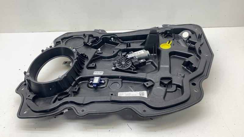 ⭕ 2017-2024 Chrysler Pacifica Front Right Door Window Regulator & Moto