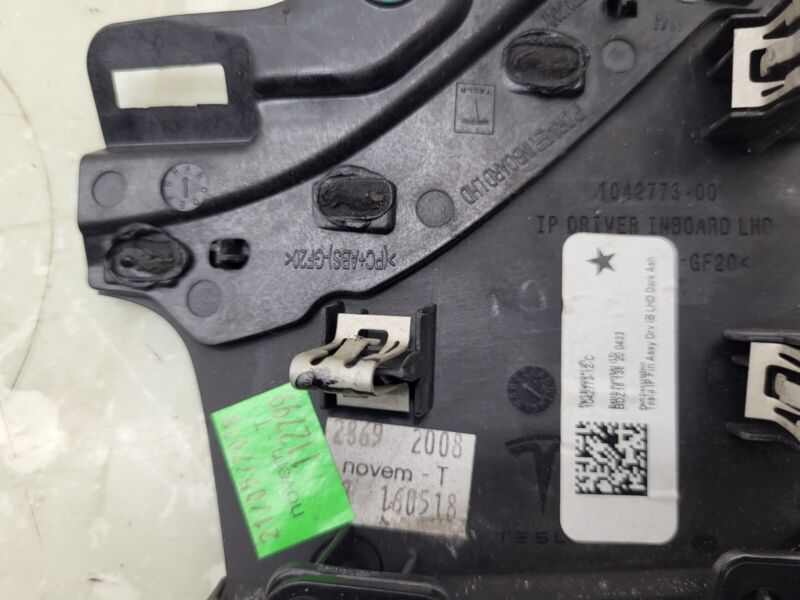 109687700A ⭕16-20 Model X SET of Dash A/C Air Vent Outlet Dashboard Trim Panel 1042772-12-C