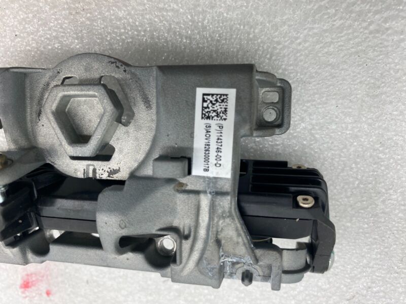 114374600D ⭕ 17-23 Tesla Model 3 Front Windshield Forward Facing Adjustable Triple Camera