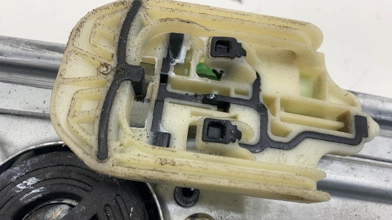 ⭕ 2019-2025 Chevrolet Silverado 1500 Rear Left Door Window Regulator & Motor OEM