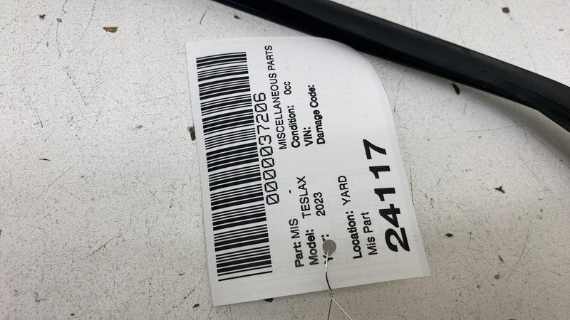 ⭕ 21-24 Model X Right B-Pillar Applique Trim Mold w/ Camera & Seal 174