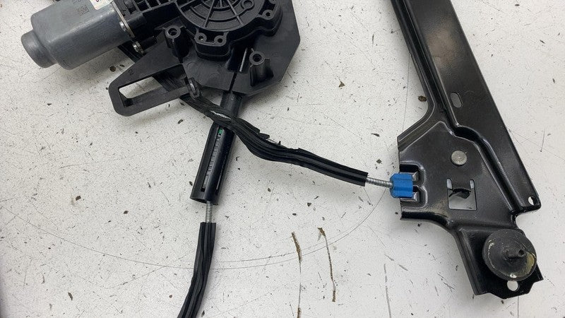 102882100B 2016-2020 Tesla Model X Rear Passenger Side Door Window Regulator & Motor Right