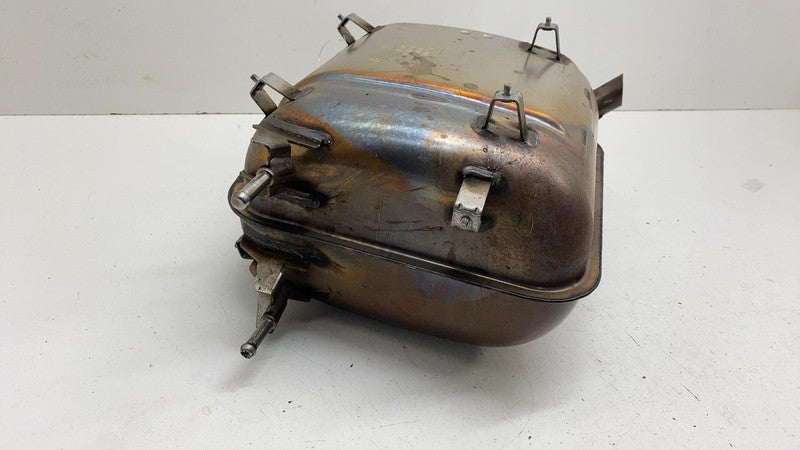 ⭕ 2014-2021 BMW i3 I01 Rear Exhaust Silencer Muffler System Assembly 8