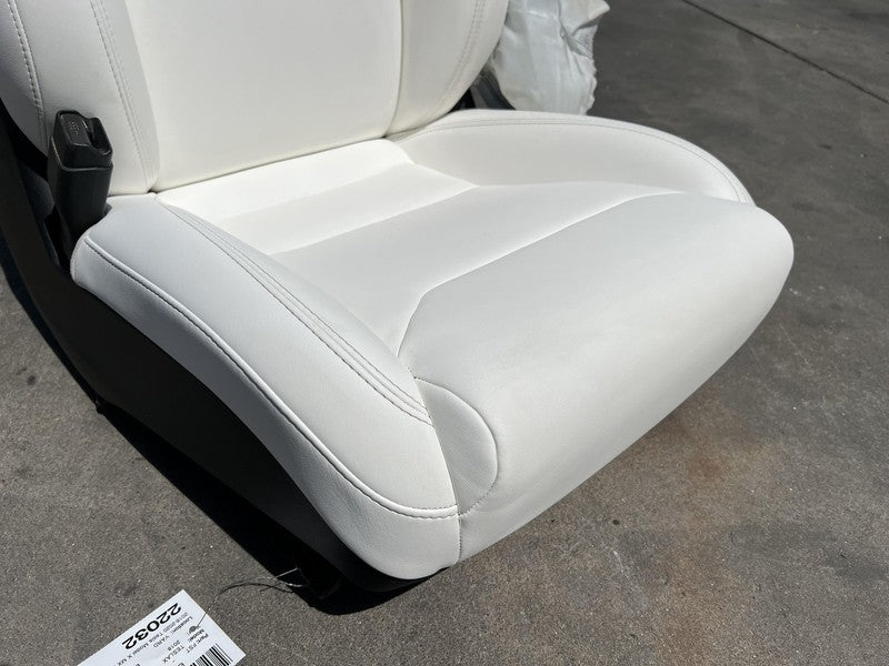 ⭕ 2016-2020 Tesla Model X MX Front Left Driver Seat w/ Track Rail Asse