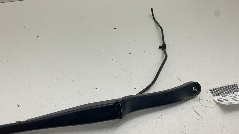 1076729 00 B ⭕ 2017-2023 Model 3 Front Passenger Side Windshield Wiper Arm Right 1076729-00-B