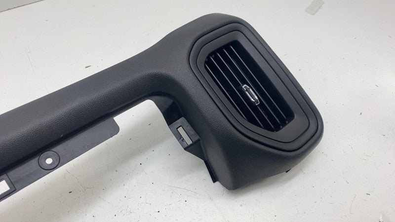 ⭕ 2025 Chevrolet Silverado 1500 Dash Center Right Side Bezel w/ Vent R