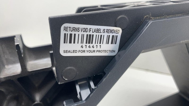 ⭕24-25 Tesla Cybertruck Front Left 1st Row Seat Outboard Riser Cast 19